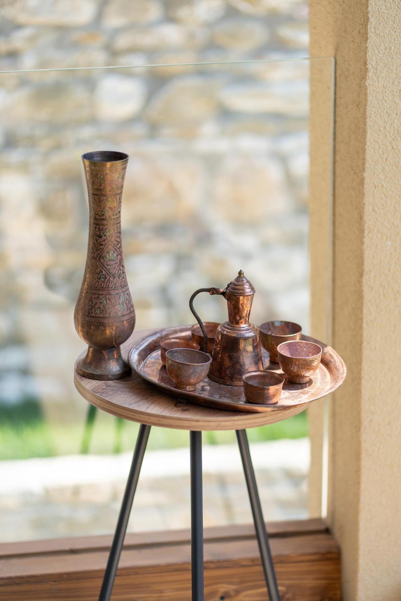 Villa Zoi A Stay To Remember I Located Inside The Castle Of Elbasan, On A Historic Roman Road Via Egnatia I Homemade Breakfast Extérieur photo