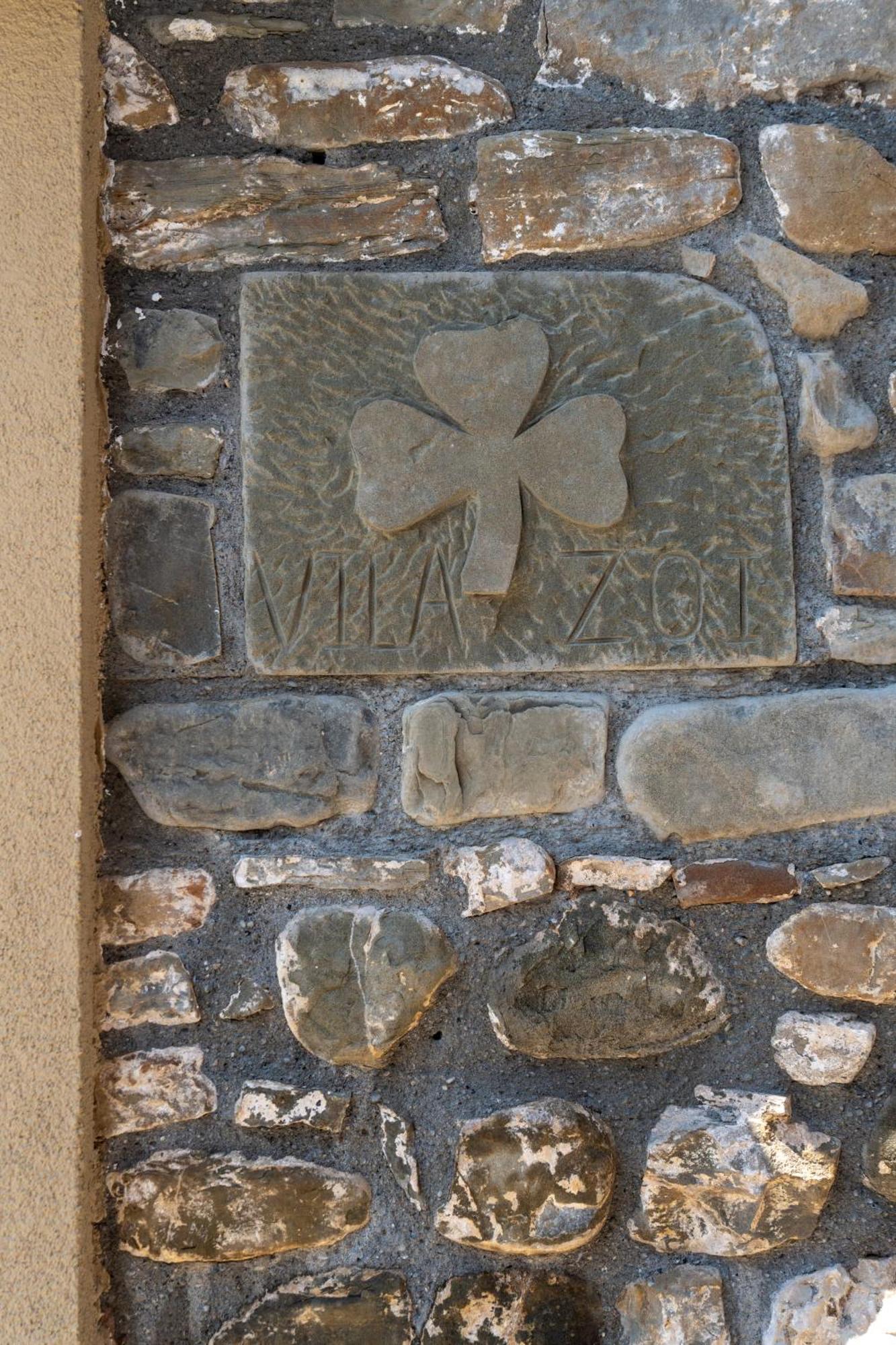 Villa Zoi A Stay To Remember I Located Inside The Castle Of Elbasan, On A Historic Roman Road Via Egnatia I Homemade Breakfast Extérieur photo